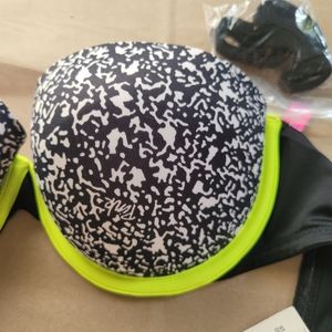 NWT VS Pink Wear Everwhere PushUp Bra 32D